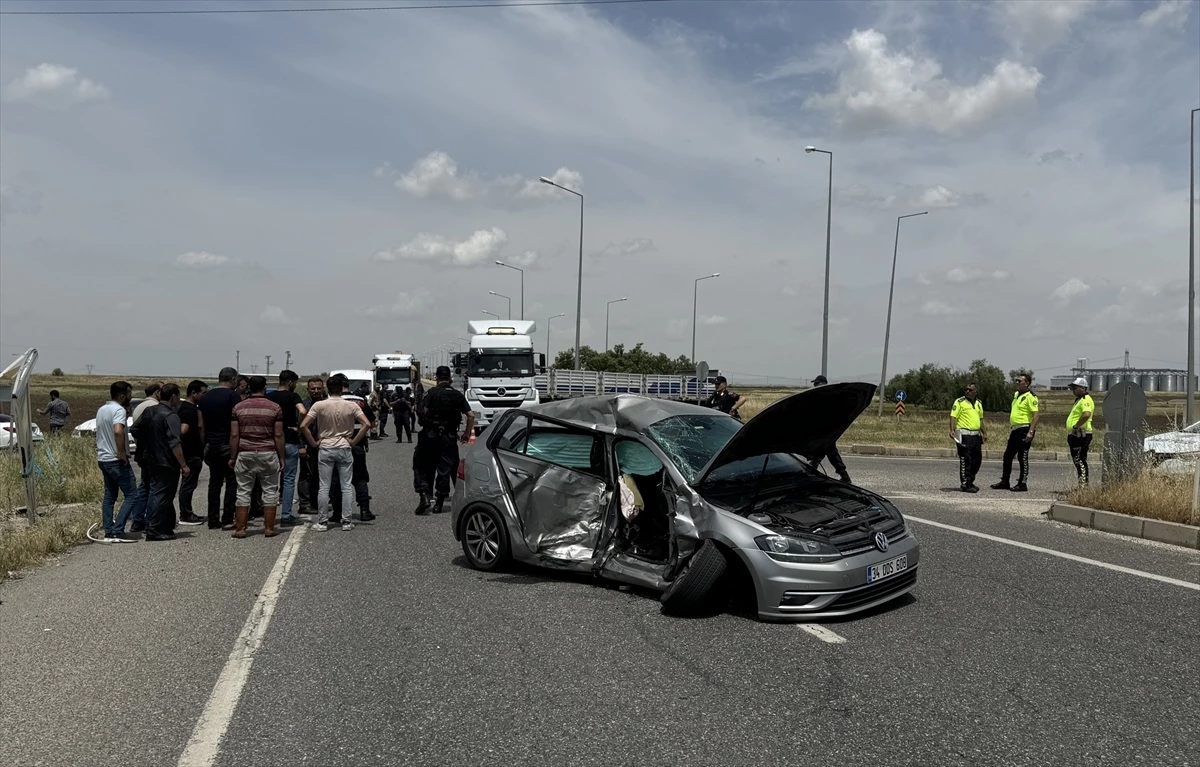 Diyarbakır\'da kaza: 1 öğretmen hayatını kaybetti, minibüs sürücüsü tutuklandı