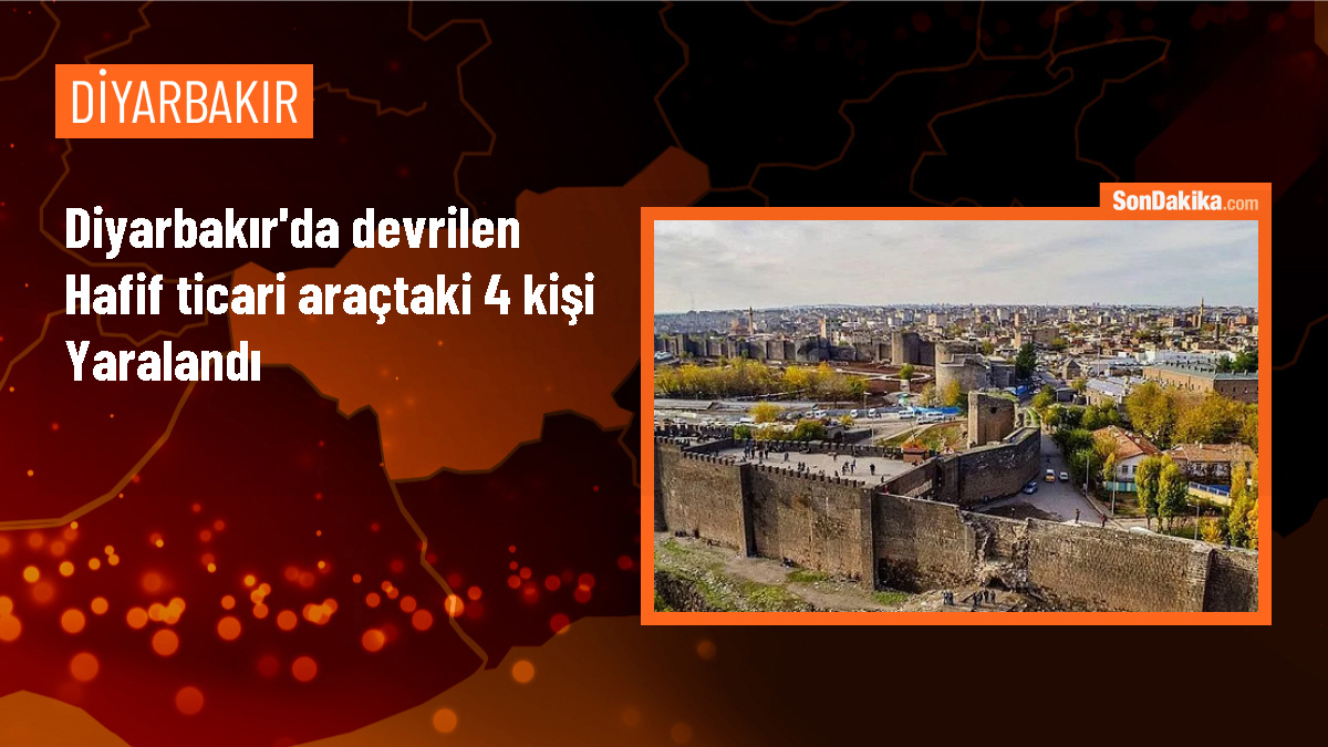 Diyarbakır\'ın Çüngüş ilçesinde hafif ticari araç devrildi, 4 kişi yaralandı