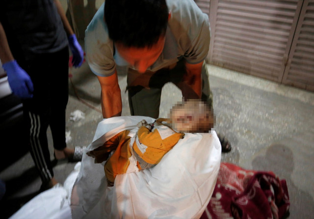 İsrail, Gazze'deki Filistinlilerin Çadırlarına Saldırdı: En Az 40 Ölü