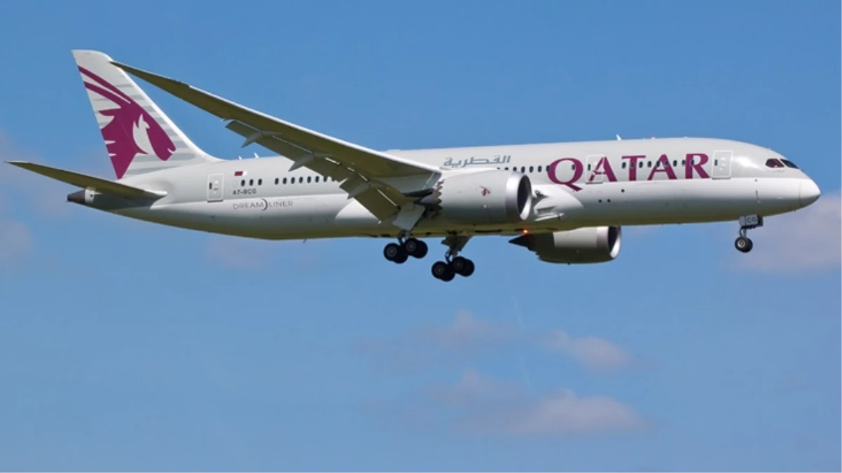 Katar Hava Yolları\'na ait uçak türbülansa girdi: 12 kişi yaralandı