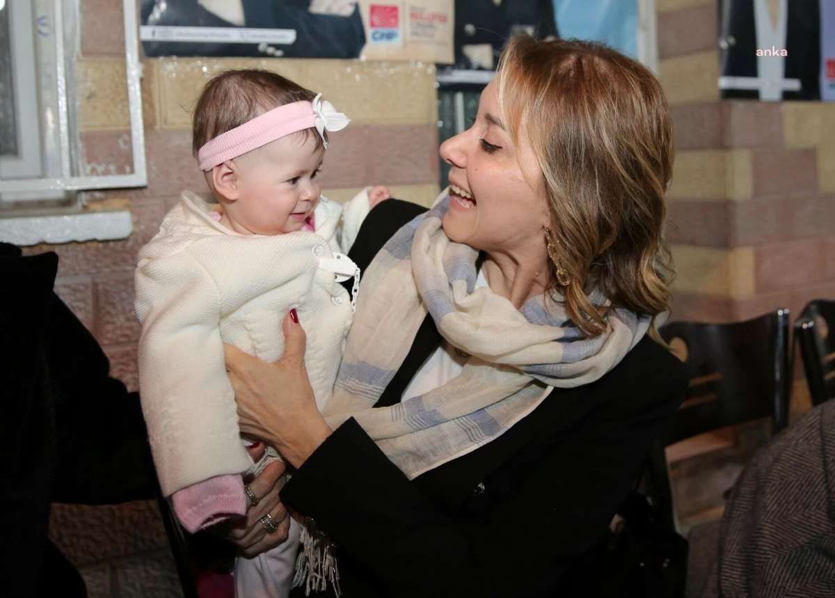 Konak Belediyesi \'Hoş Geldin Bebek\' Projesiyle Yenidoğanlara Destek
