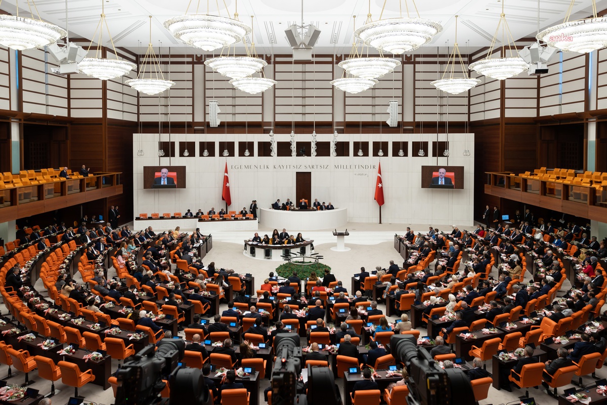TBMM Genel Kurulu\'nda Dışişleri Teşkilatını Güçlendirme Vakfı\'nın kurulması görüşülecek