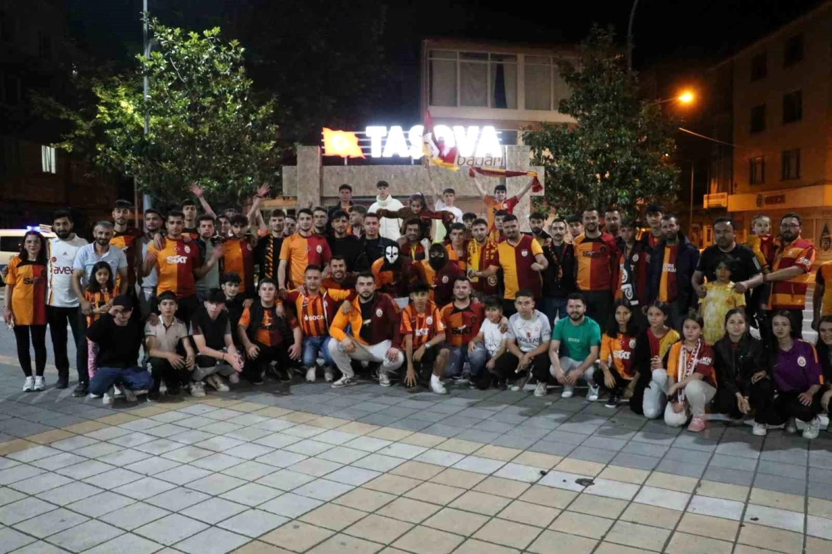 Galatasaray\'ın şampiyonluğu Amasya\'da coşkuyla kutlandı