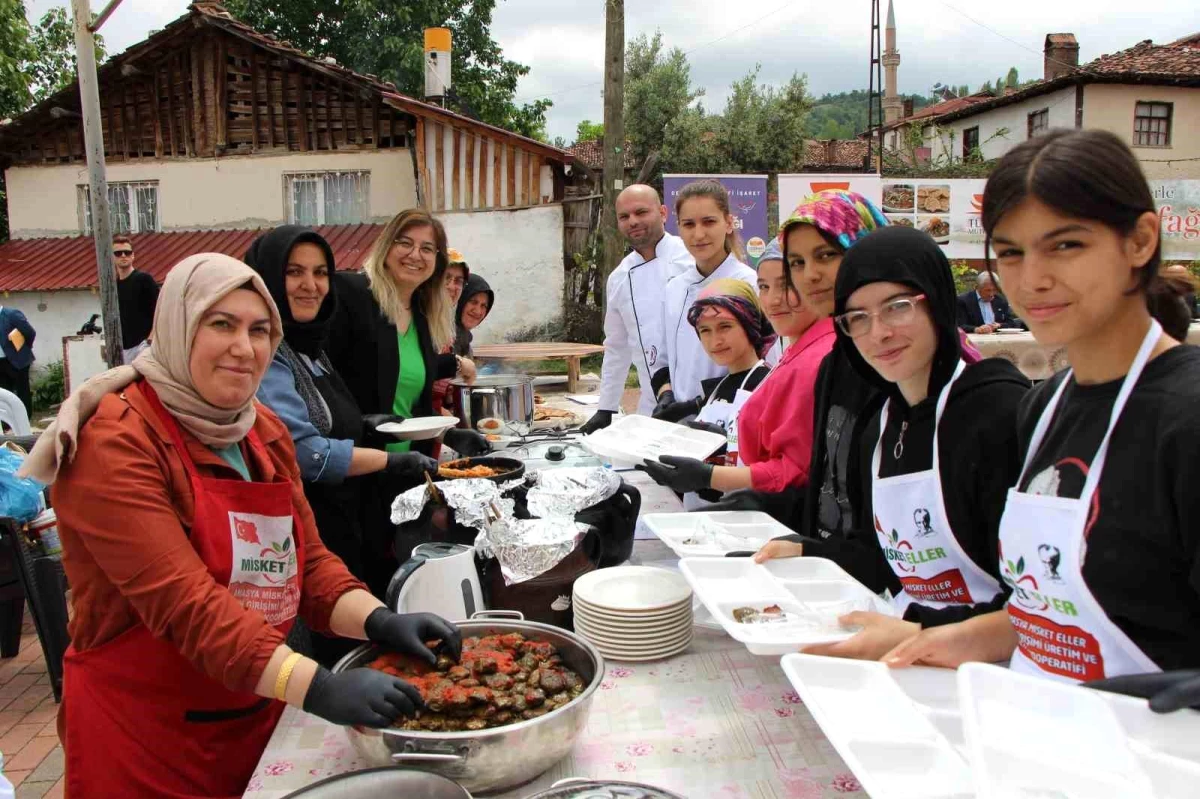 Amasya\'da Kadın Girişimciler ve Üniversiteliler Türk Mutfağı Haftası Etkinliği Düzenledi