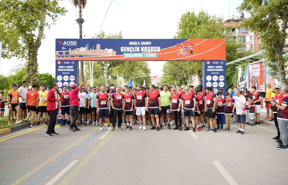 Adana Hacı Sabancı Organize Sanayi Bölgesi\'nde Sanayi Gençlik Koşusu düzenlendi