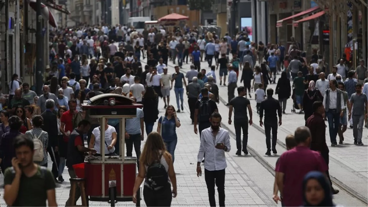 DİSK\'ten çarpıcı rapor! Türkiye\'de son 1 yılda 190 bin kişi daha yoksullaştı