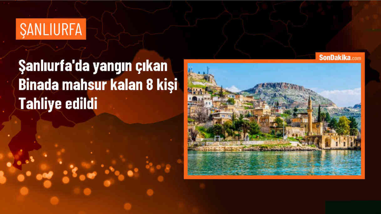 Şanlıurfa\'da çıkan yangında mahsur kalan 8 kişi kurtarıldı
