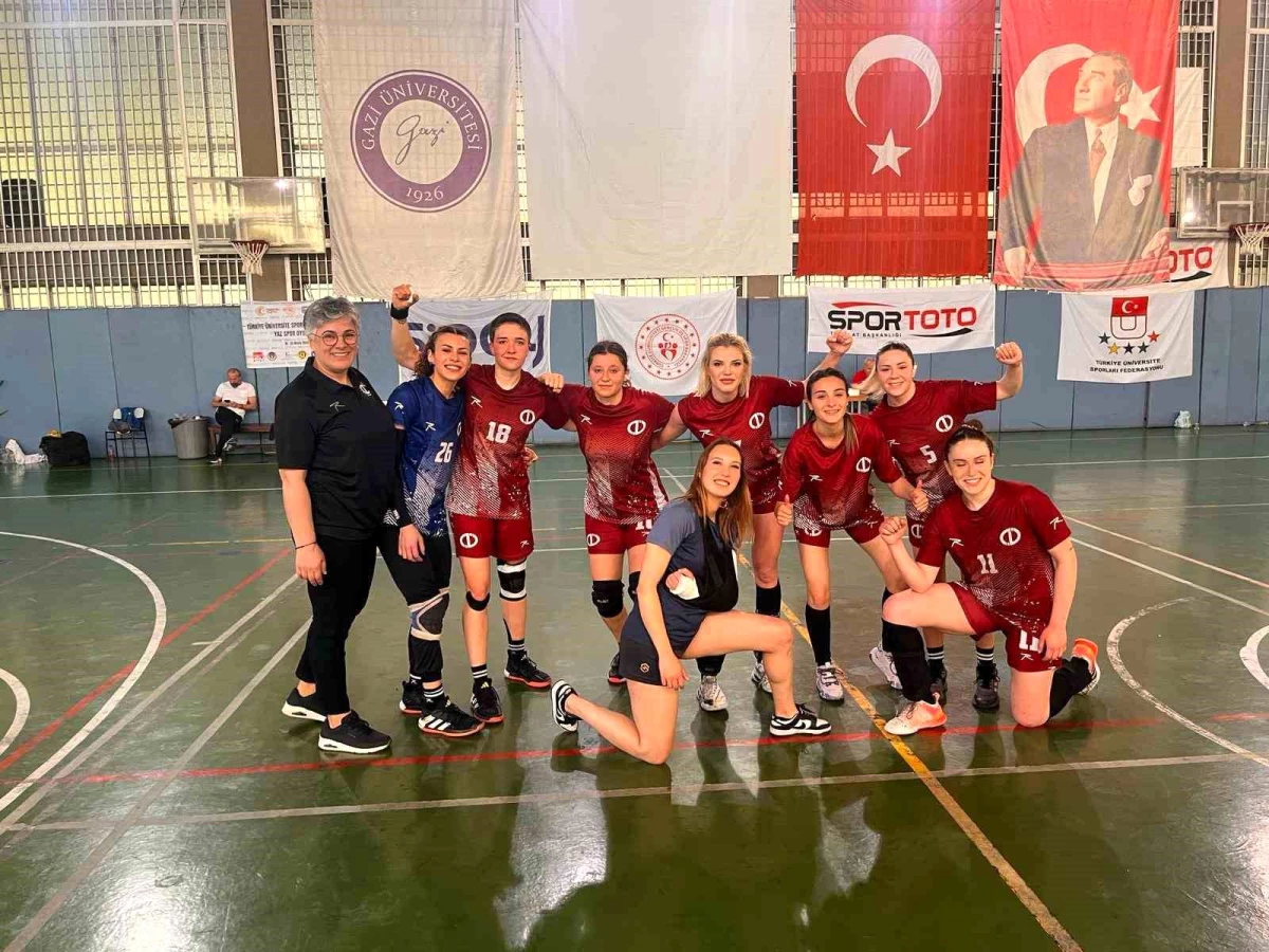 Anadolu Üniversitesi, TÜSF Hentbol Kadınlar Süper Ligi\'nde şampiyon oldu