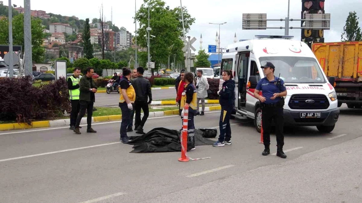 Zonguldak\'ta Yaya Geçidinde Kaza: 59 Yaşındaki Kadın Hayatını Kaybetti