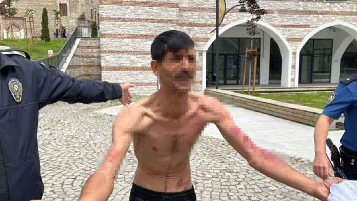'7 çocuğum aç' deyip kendine zarar verdi! Üzerine kayıtlı 6 araç çıktı '7 çocuğum aç' deyip kendine zarar verdi! Üzerine kayıtlı 6 araç çıktı