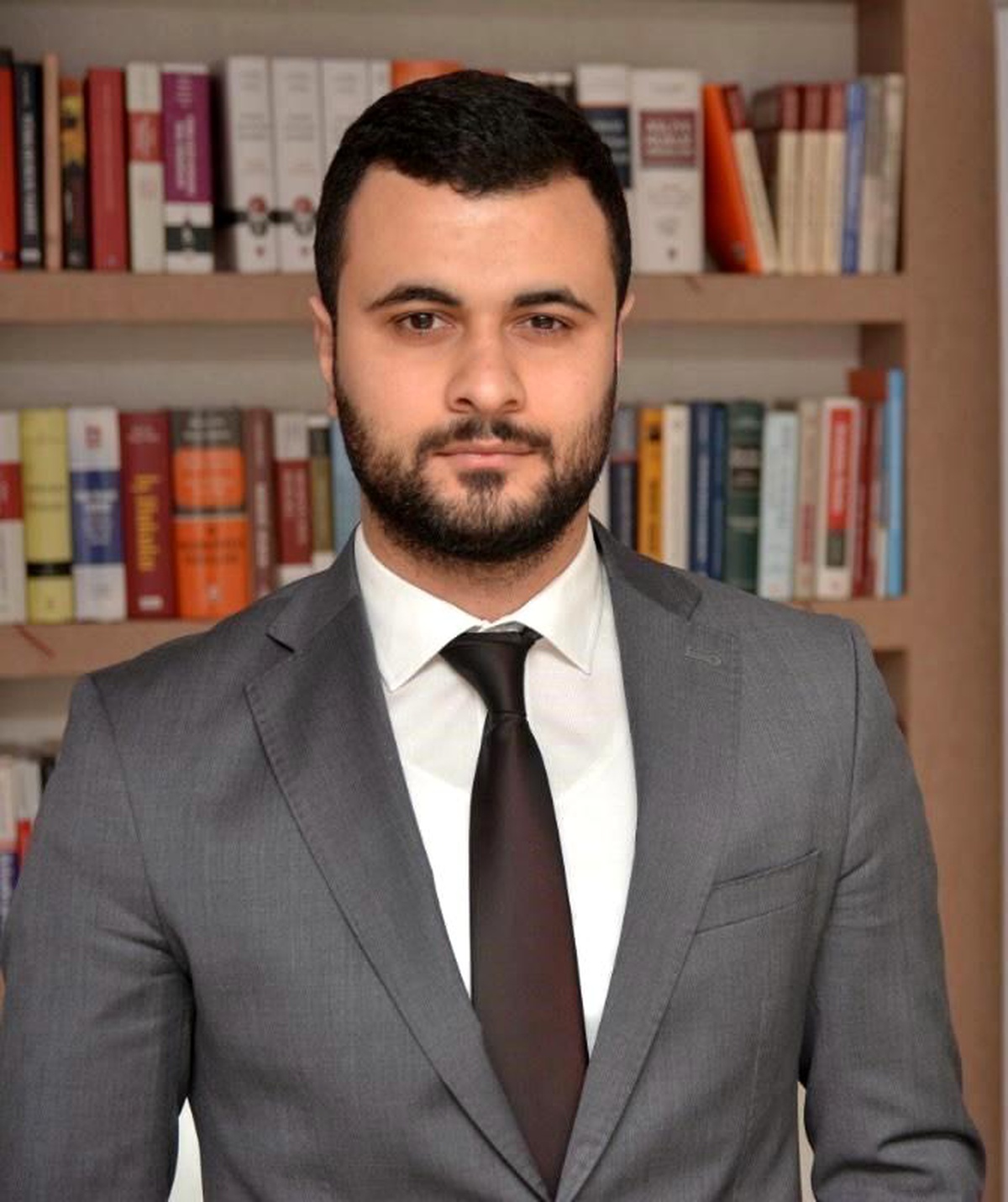 Hukuki Araştırmalar Derneği: İsrail, Refah\'taki kampları bombaladı