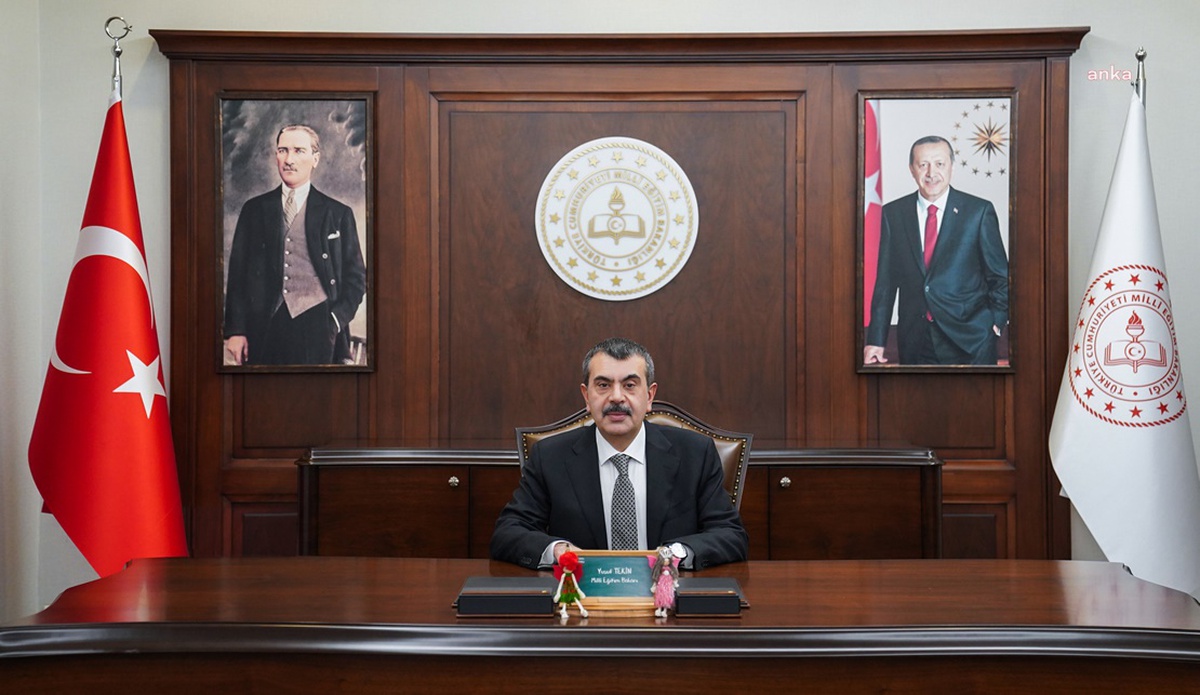 Milli Eğitim Bakanı Yusuf Tekin, Darıca\'daki Okul Saldırısını Kınadı