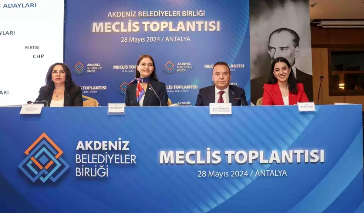 Antalya Büyükşehir Belediye Başkanı Muhittin Böcek, Akdeniz Belediyeler Birliği Başkanlığı\'na seçildi