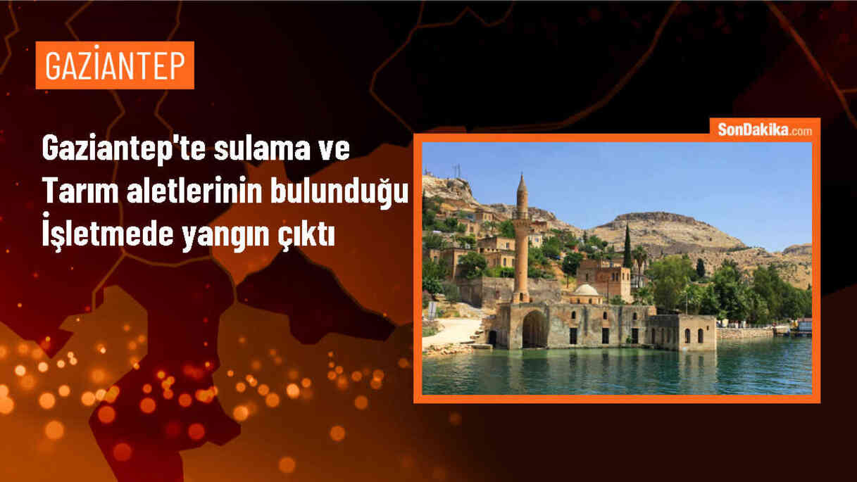 Gaziantep\'te tarım aletleri ve sulama sistemlerinin bulunduğu işletmede yangın çıktı