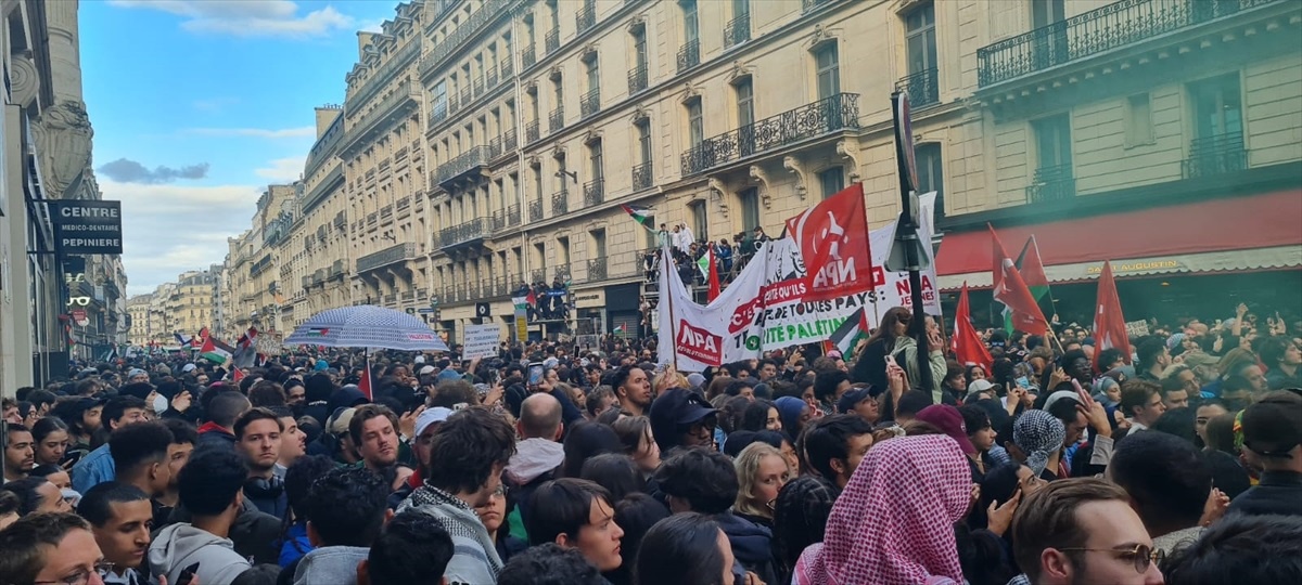 Paris\'te Filistin\'e Destek Gösterisi