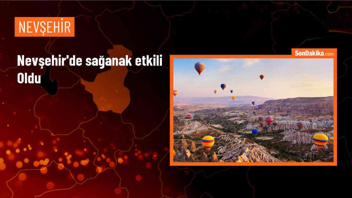 Nevşehir\'de Sağanak Yağış Trafiği Olumsuz Etkiledi