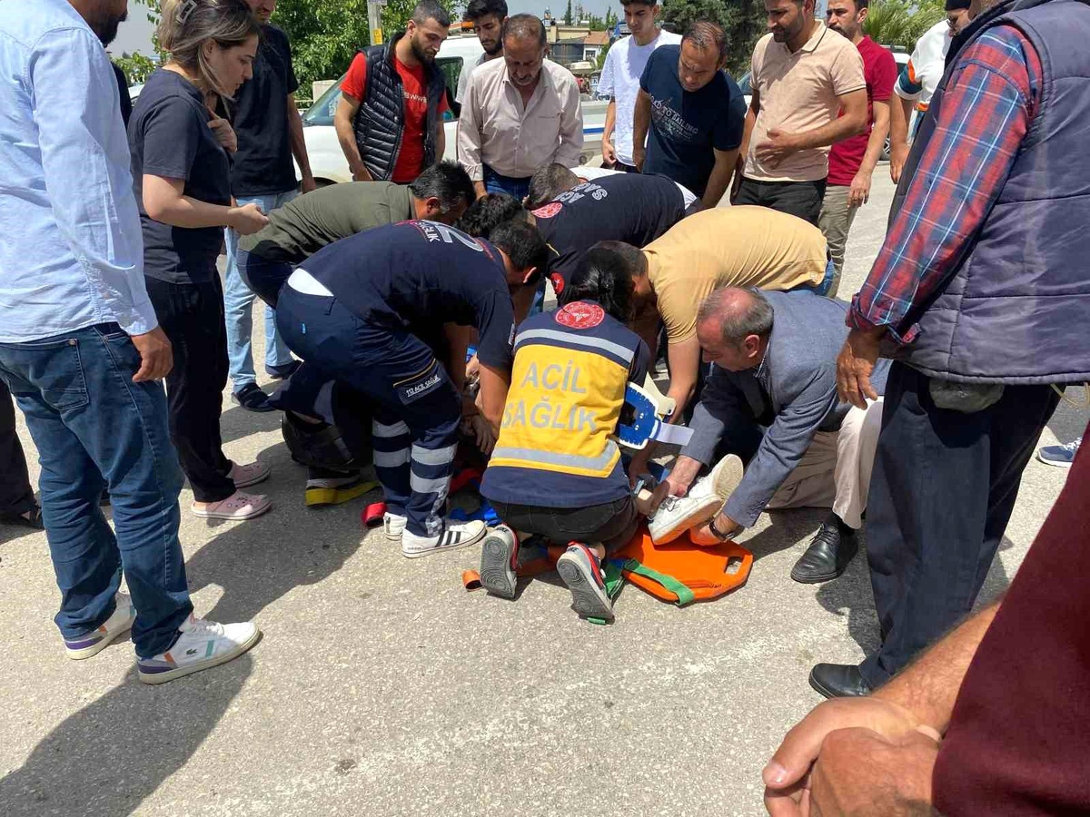 Adıyaman\'da otomobil ile motosikletin çarpışması sonucu 1 kişi yaralandı