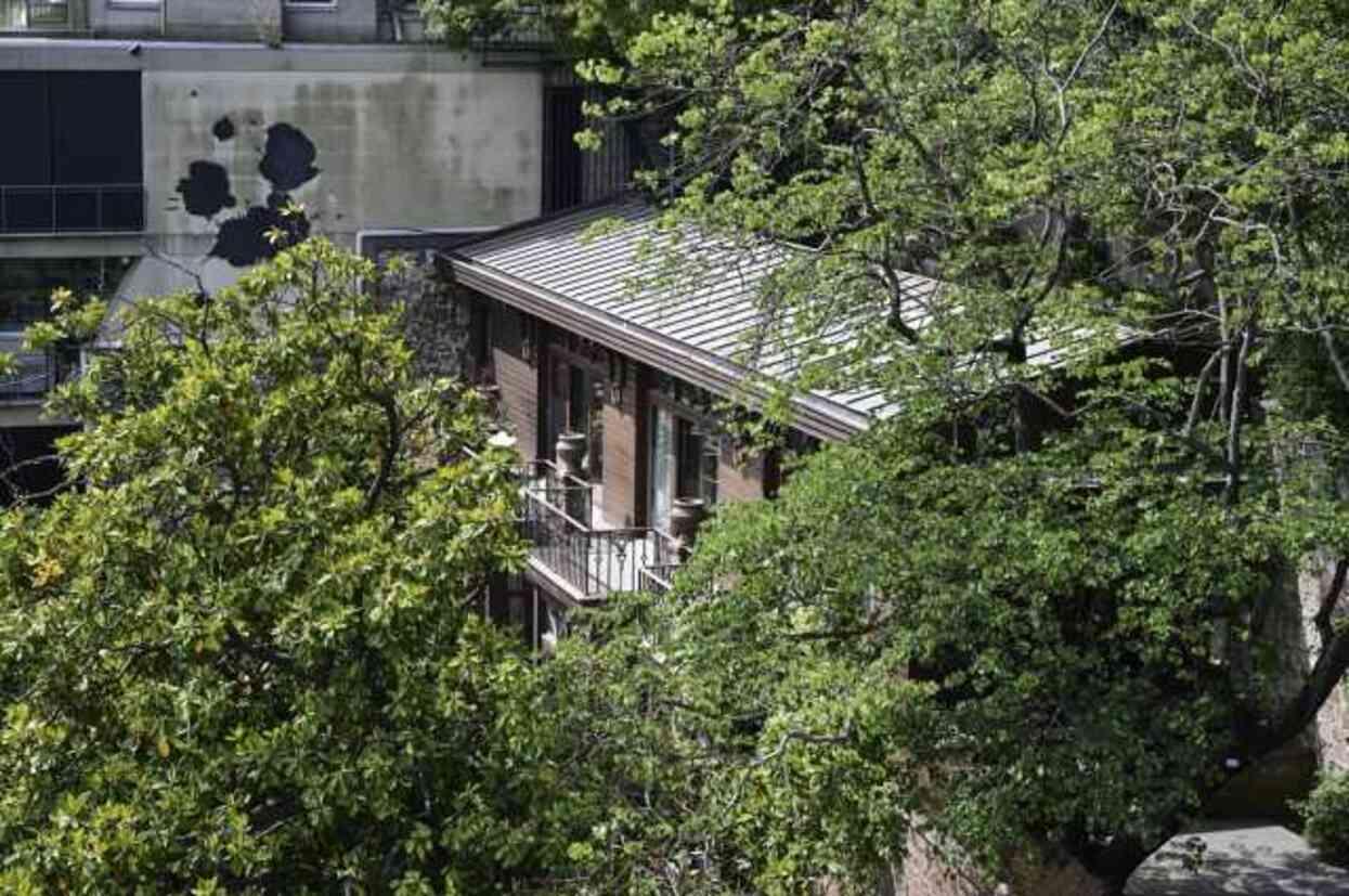 TMSF, FETÖ firarisi Akın İpek'in tarihi yalısını 750 milyon liraya satışa çıkardı TMSF, FETÖ firarisi Akın İpek'in tarihi yalısını 750 milyon liraya satışa çıkardı