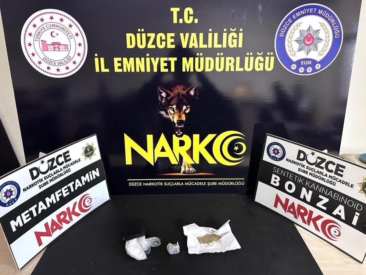 Düzce\'de Narkotik Operasyonunda 5 Tutuklama, 55 Kişiye İşlem Yapıldı