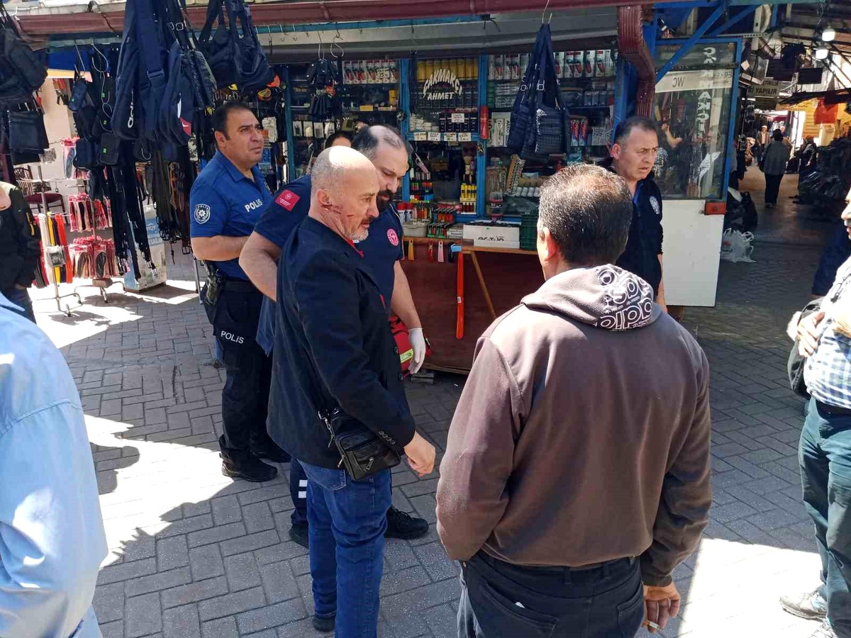 Eskişehir\'de Yaşlı Adamı Darp Eden Şahıs Bayılttı
