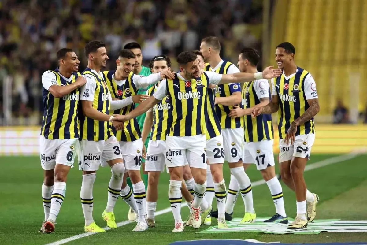 Fenerbahçe, Trendyol Süper Lig\'de rekor kırdı ancak kupa alamadı