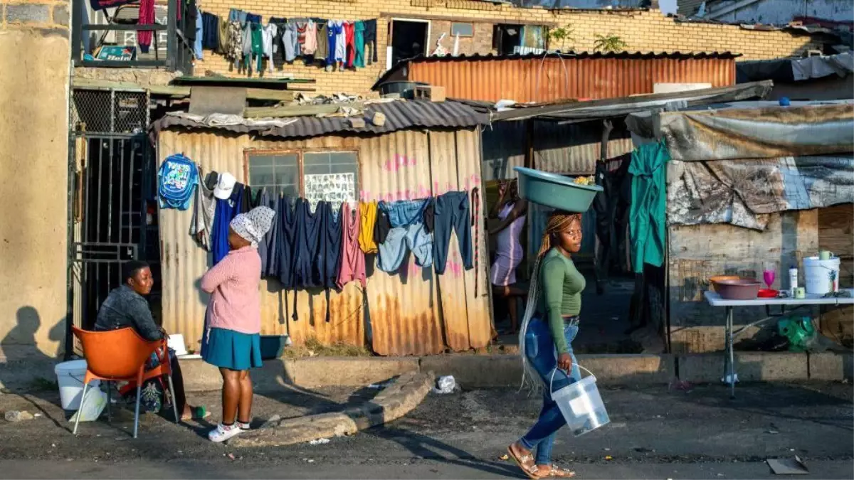 Güney Afrika\'da genel seçim: Ülke 30 yıl sonra hala \'ekonomik apartheid\' ile mücadele ediyor