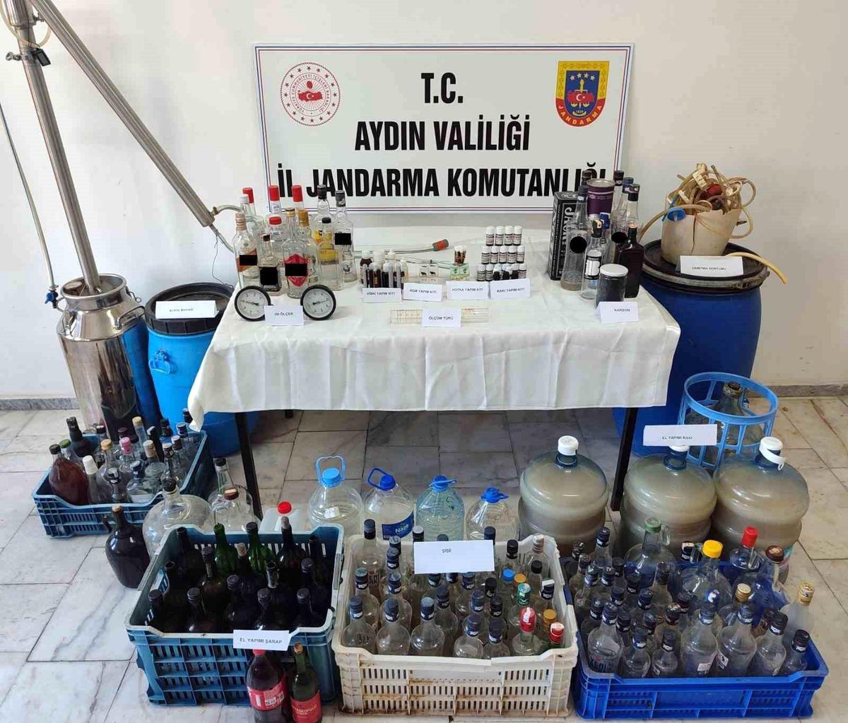 Didim\'de Kaçak Alkol Üretimi Yapan Adrese Baskın: 1 Şüpheli Yakalandı