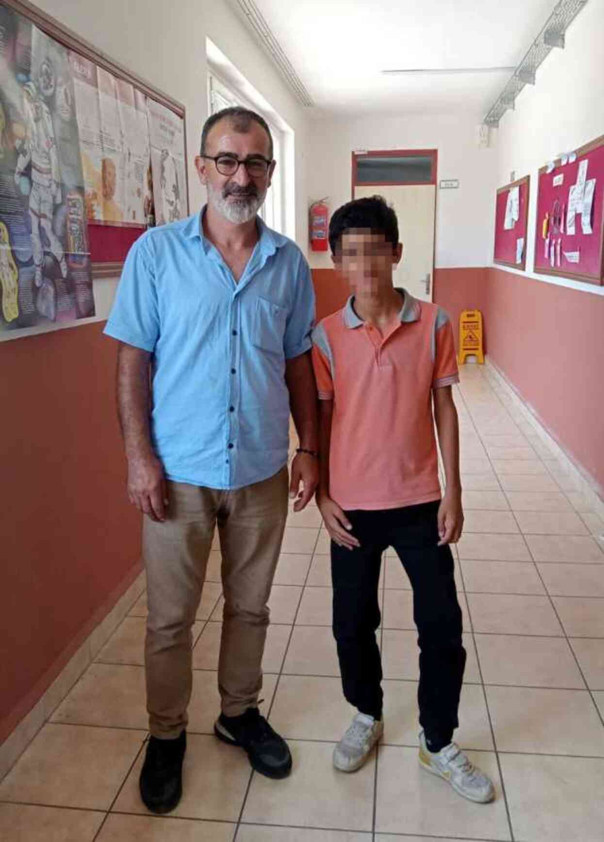 Müdür yardımcısı öğrencisinin üzerine araç sürüp, kesici aletle kovaladı