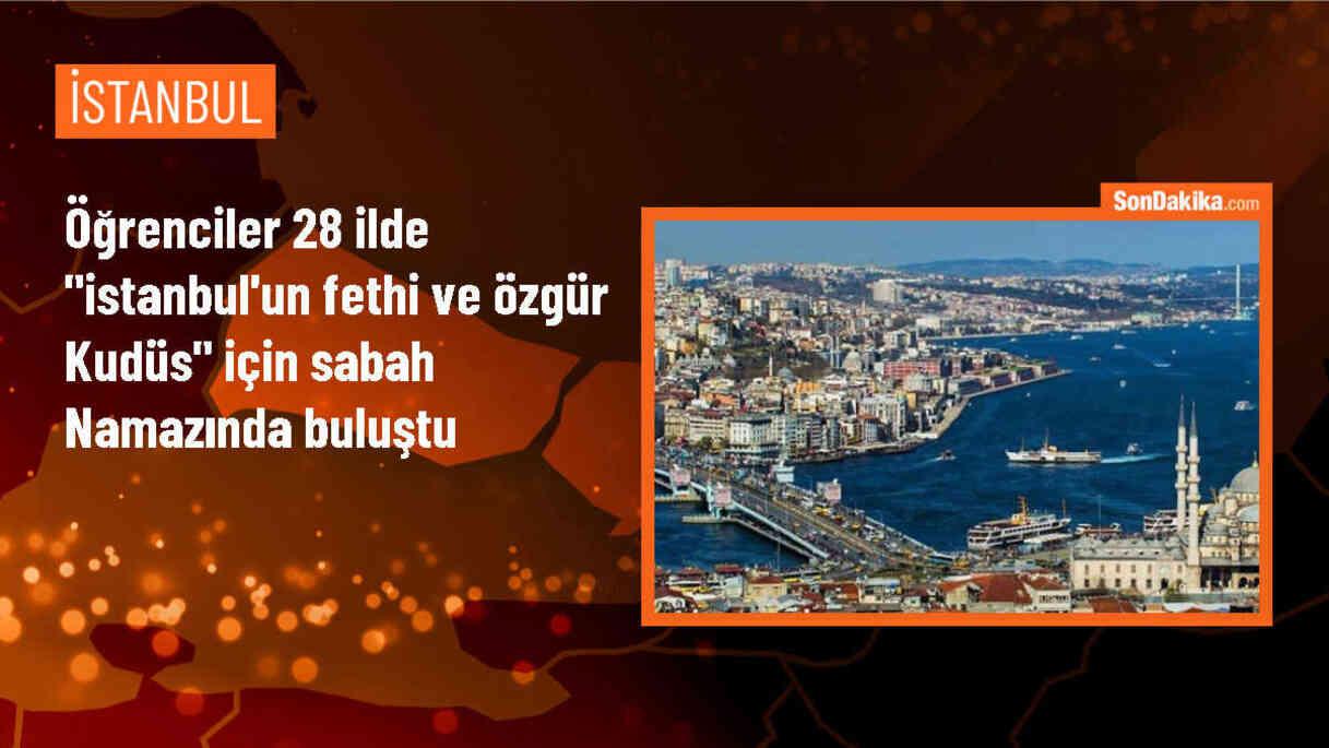 TDV Yurtları İstanbul\'un fethinden Kudüs\'ün özgürlüğüne dua programı düzenledi