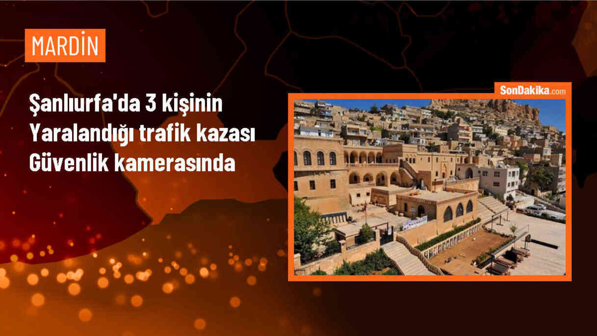 Şanlıurfa\'da hafif ticari araç ile otomobilin çarpışması sonucu 3 kişi yaralandı