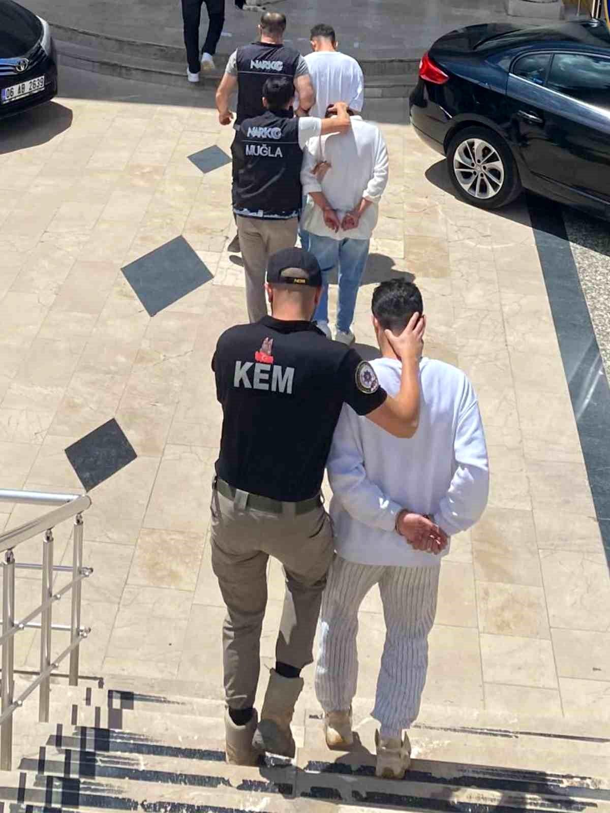 Muğla\'da Uyuşturucu Operasyonu: 14 Gözaltı