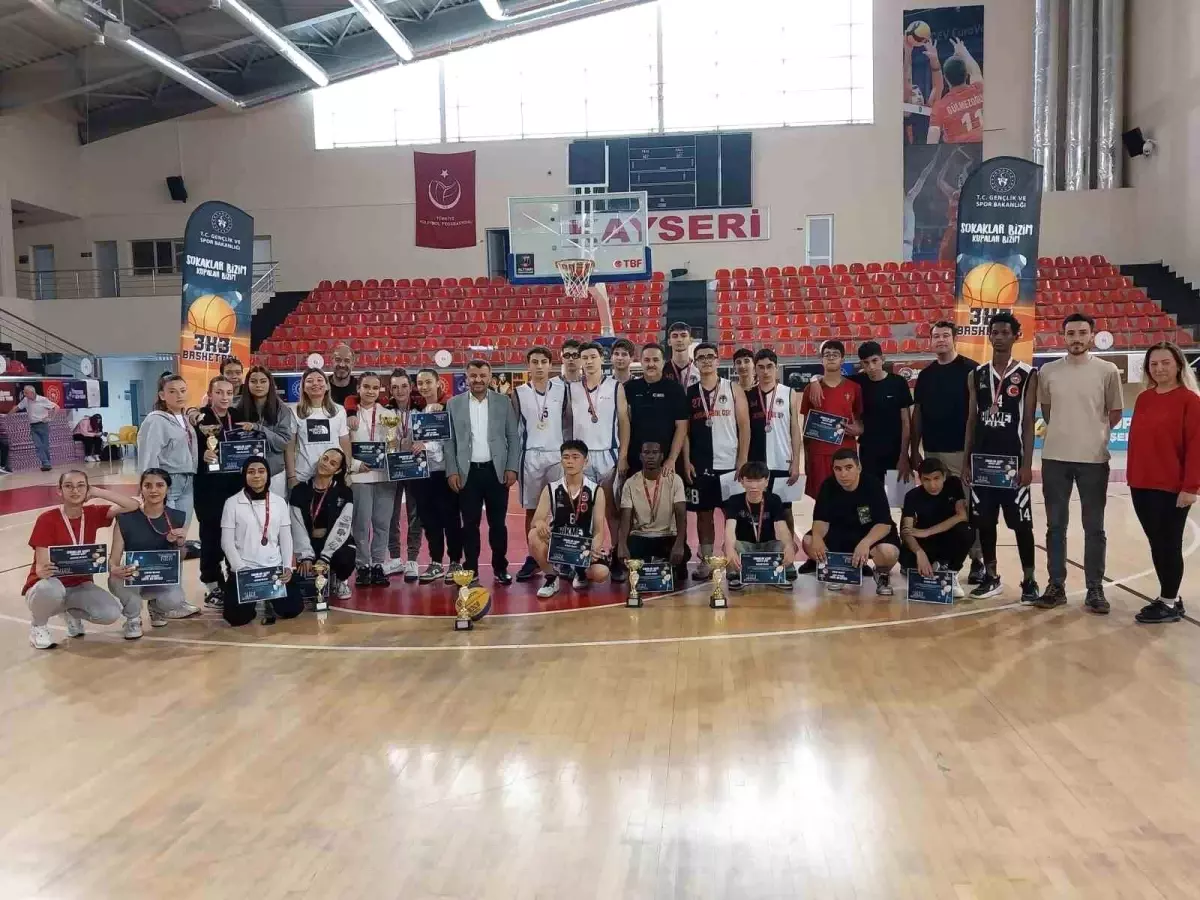 Sokaklar Bizim 3x3 Basketbol Gençlik Kupası\'nda Kayseri takımları bölge finallerine katılacak