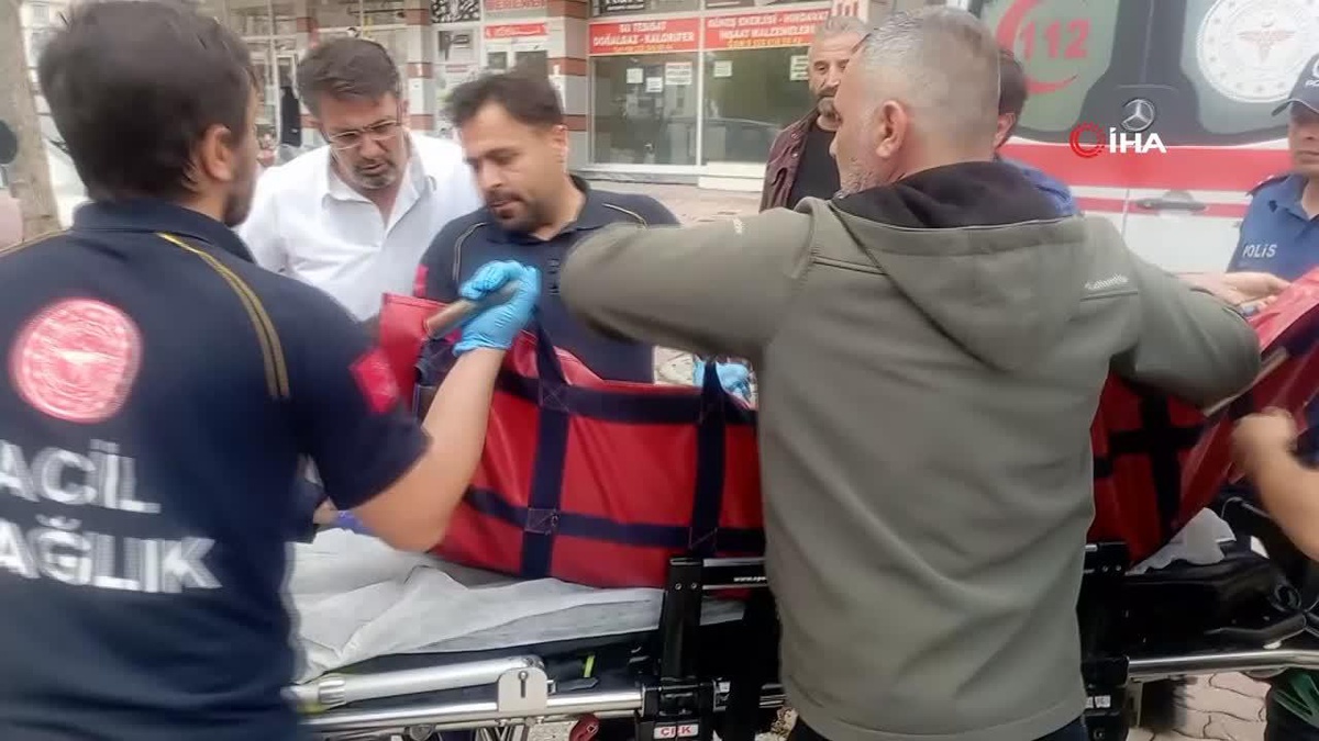 Alacak verecek kavgası kanlı bitti: 4 yaralı