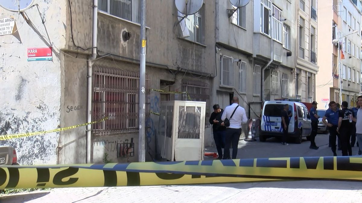Bayrampaşa\'da Kadın ve Kızını Öldüren Şahıs Teslim Oldu