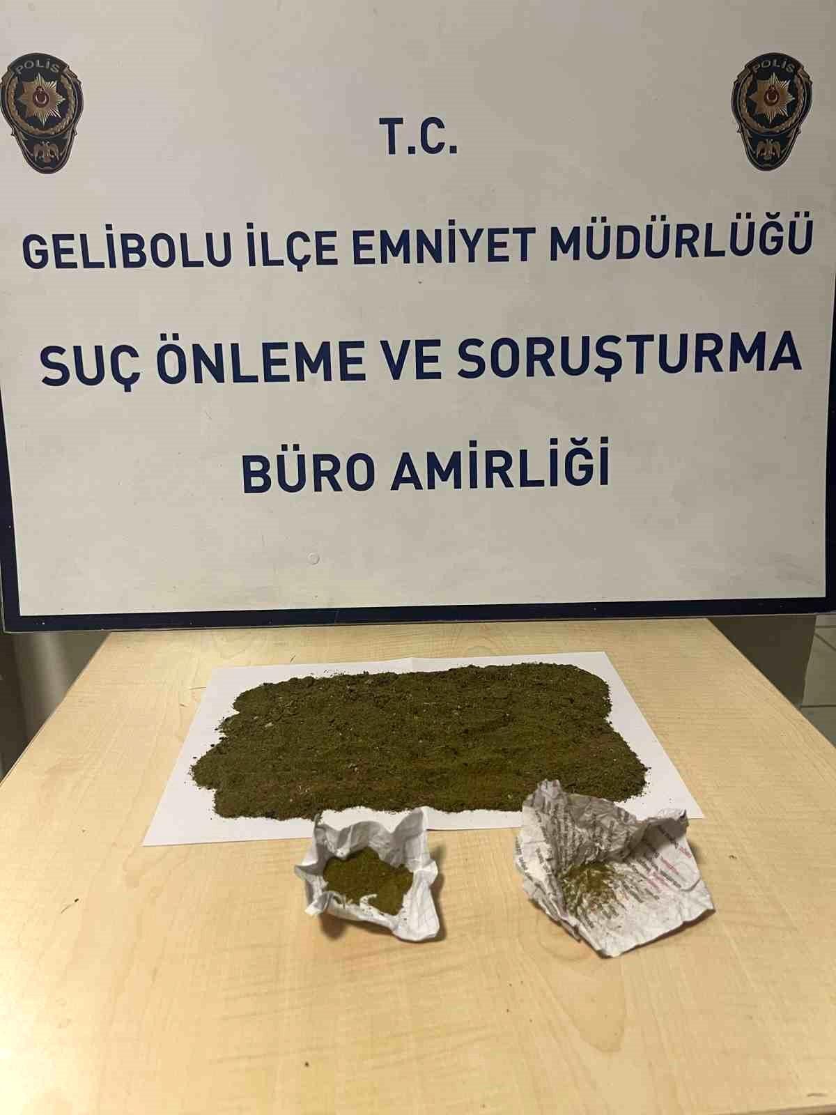Çanakkale\'de Uyuşturucu Operasyonunda 78 Gram Kubar Esrar Ele Geçirildi