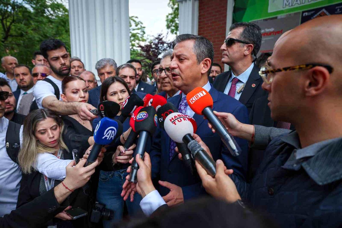 CHP Genel Başkanı Özgür Özel: MHP, CHP ile kavga etmediğinde içeride bir sorun daha görünür oluyor