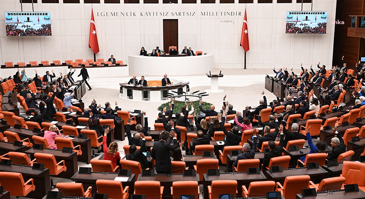 Dışişleri Teşkilatını Güçlendirme Vakfı Kanunu Teklifi Yasalaştı