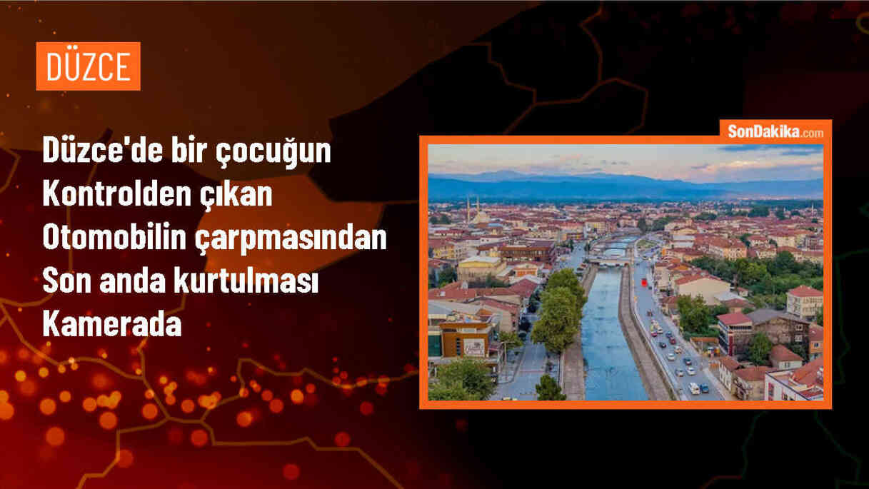 Düzce\'de kontrolden çıkan otomobil çocuğa çarpmaktan son anda kurtuldu