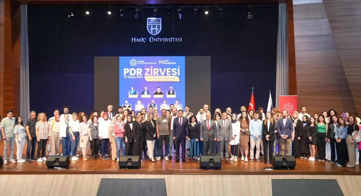 İstanbul İl Milli Eğitim Müdürlüğü ve Haliç Üniversitesi işbirliğiyle PDR Zirvesi düzenlendi