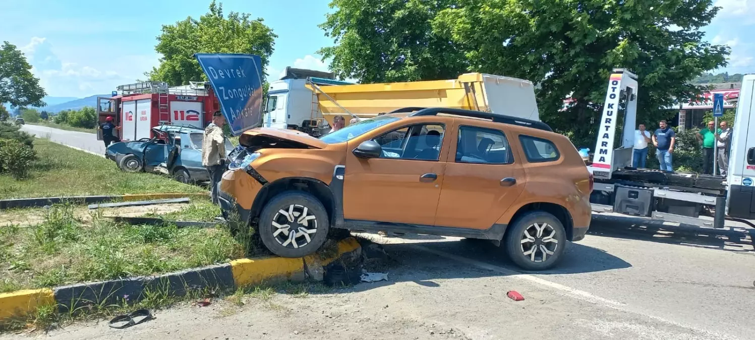 Çaycuma\'da kavşakta meydana gelen kazada bir kişi hayatını kaybetti