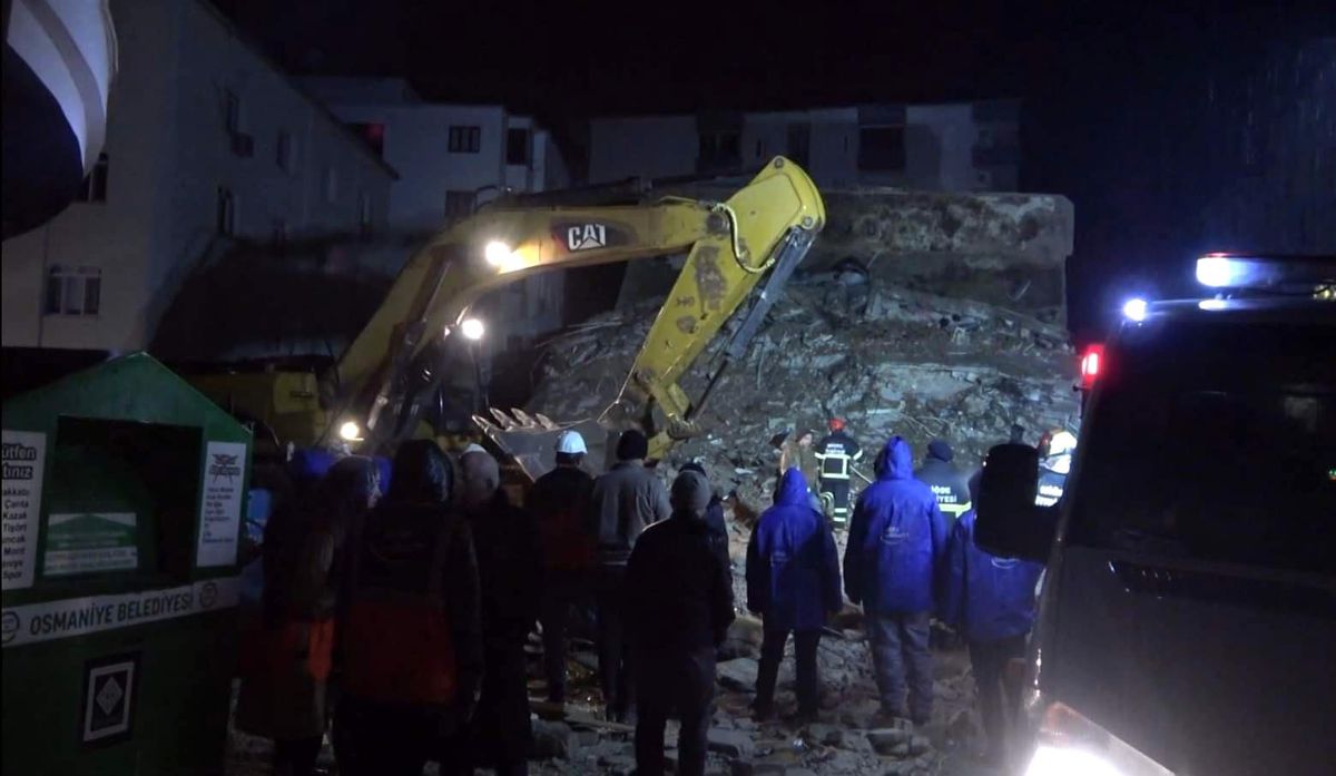 Osmaniye\'deki depremde yıkılan Yonca Sitesi\'nin müteahhitleri yargılanıyor