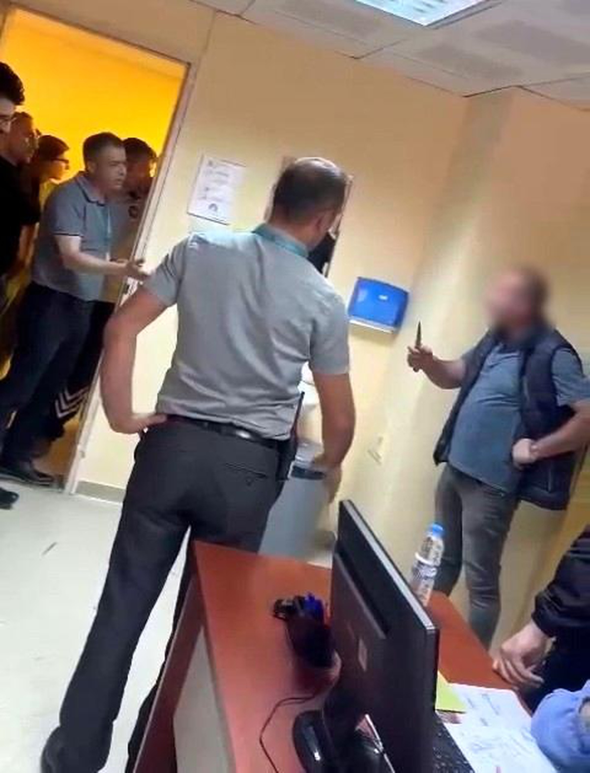 Rize\'de sağlık raporu almak isteyen şahıs, hastanede tehditler savurarak tutuklandı