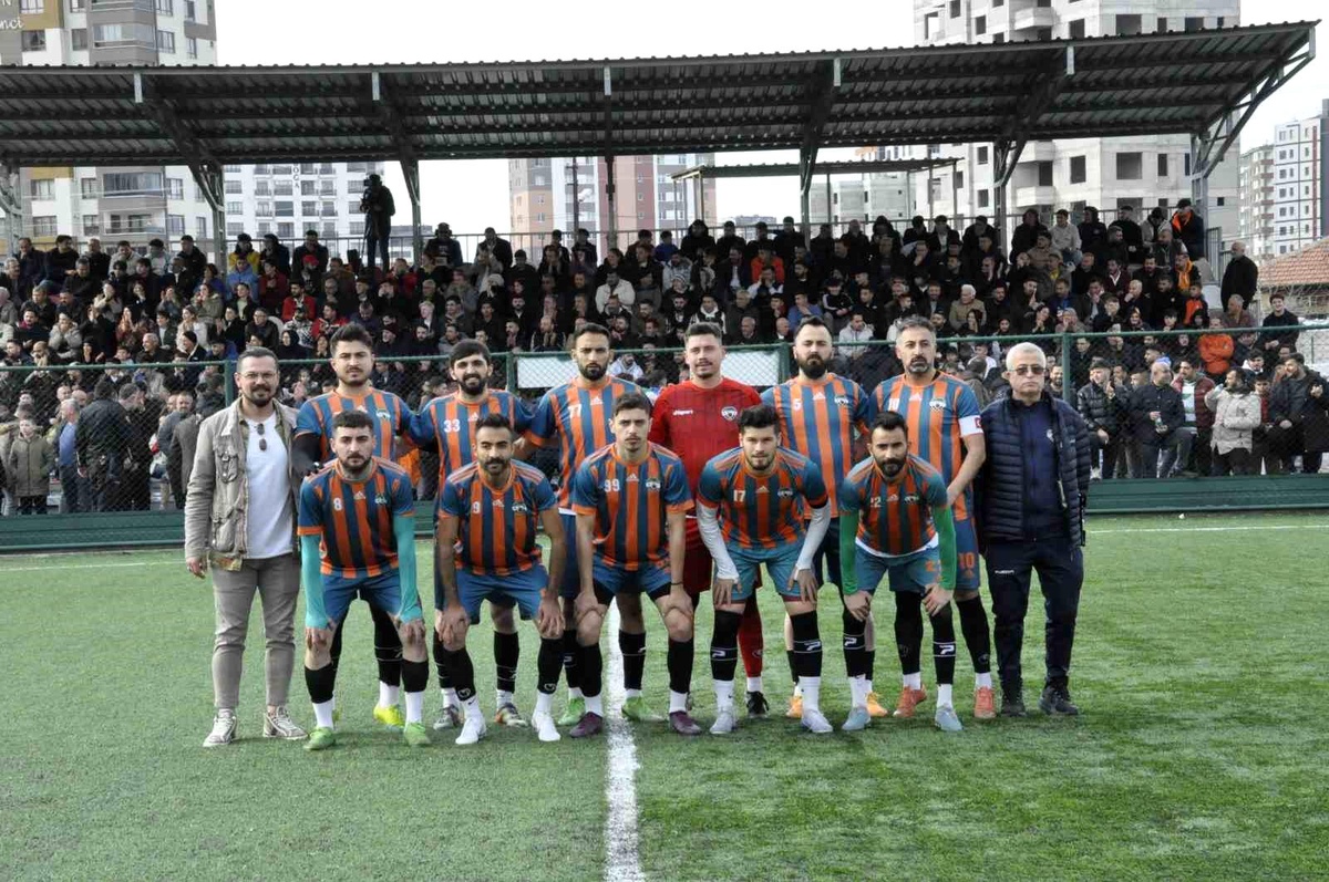 Yahyalıspor Teknik Direktörü Mehmet Susamış Takımdan Ayrıldı
