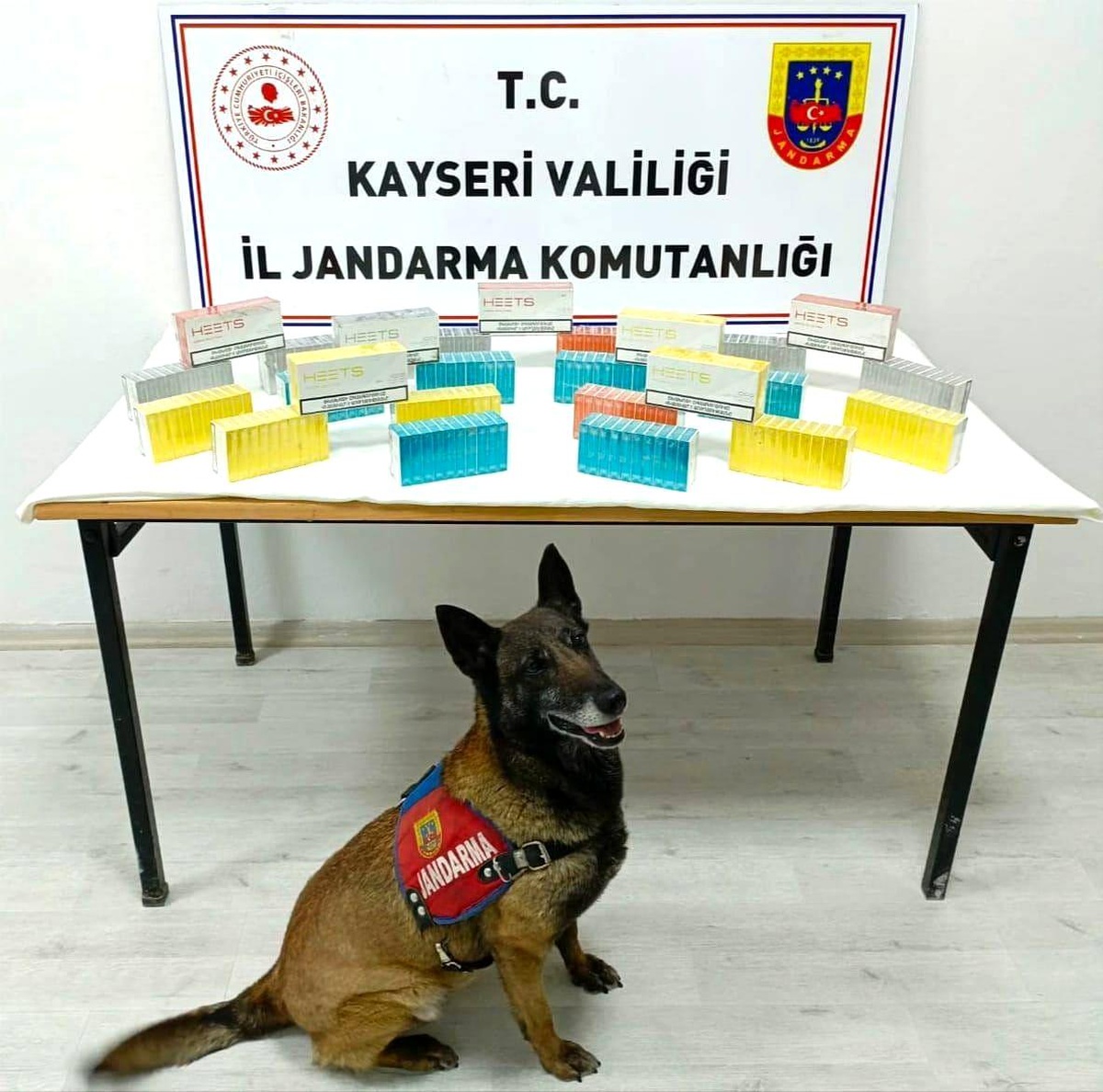 Kayseri\'de 30 Bin TL Değerinde Elektronik Sigara Kartuşu Ele Geçirildi