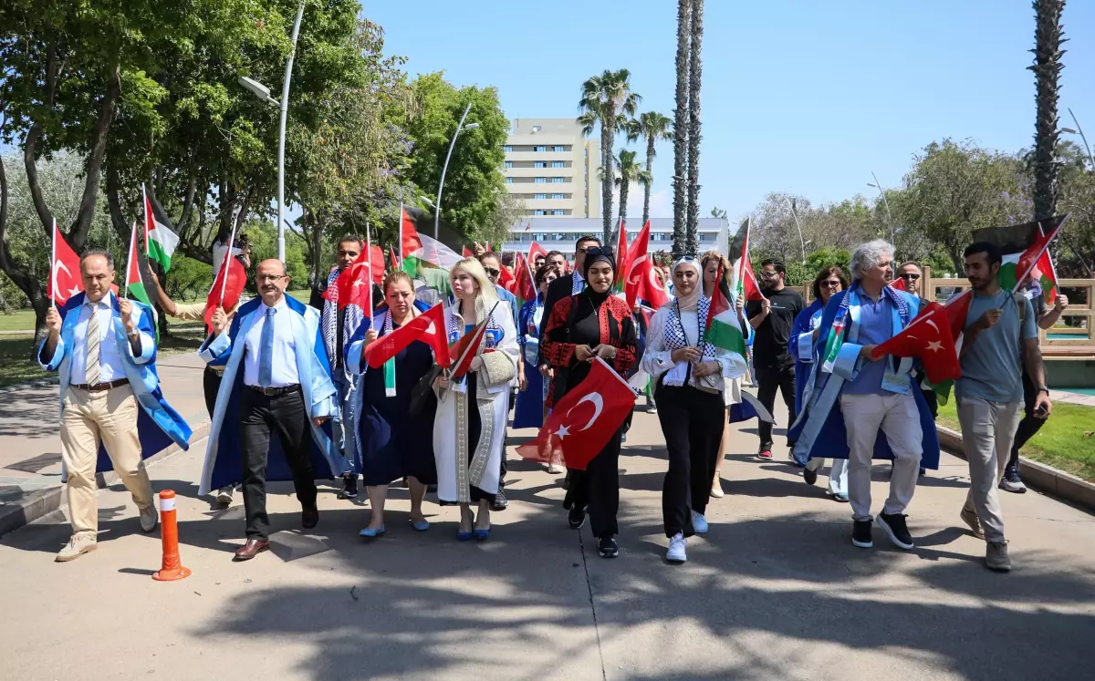 Akdeniz Üniversitesi\'nden İsrail\'e kınama; işini kaybeden bilim insanlarına çağrı