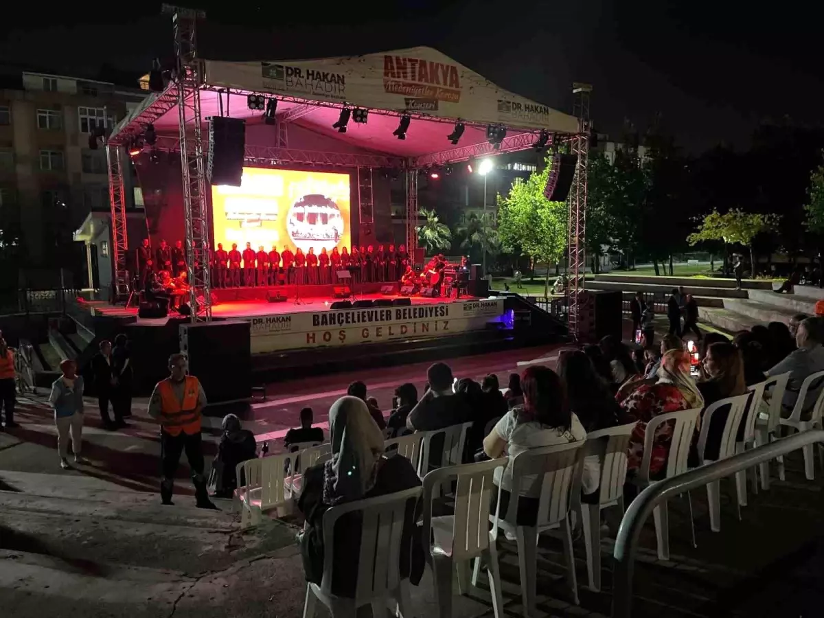 Antakya Medeniyetler Korosu Bahçelievler\'de Konser Verdi