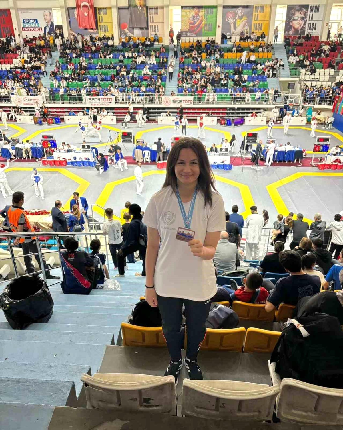 Bilecikli sporcu taekwondo müsabakalarında 3\'üncü olarak bronz madalyanın sahibi oldu