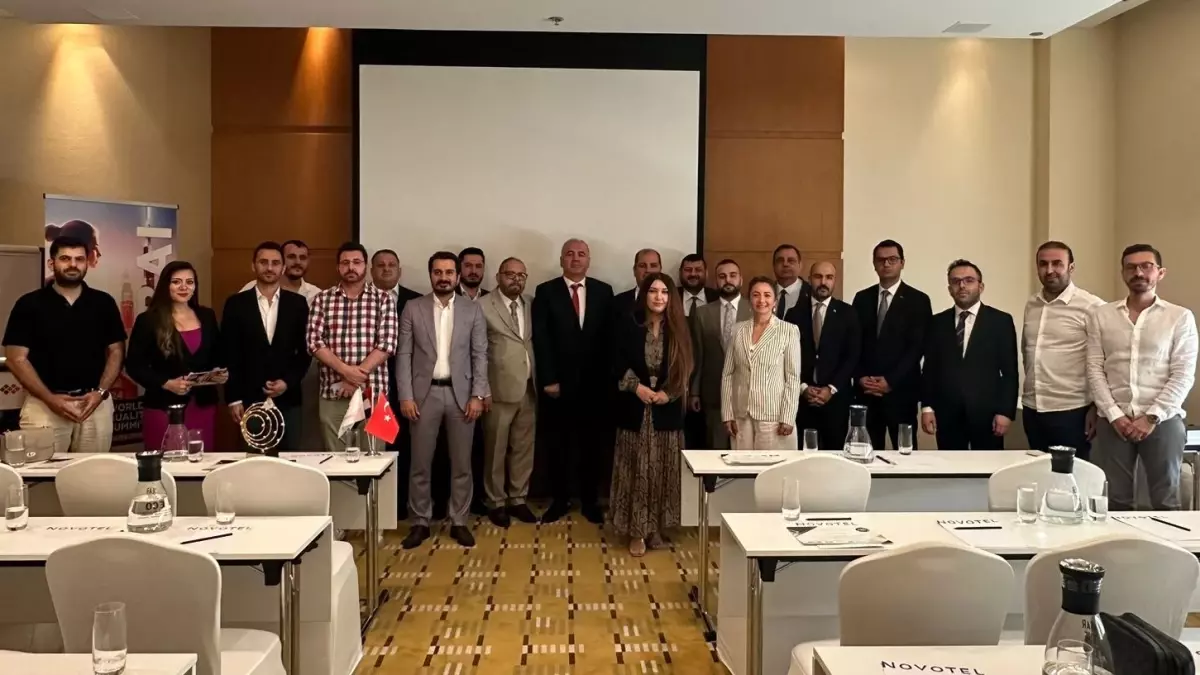 Dubai\'de Gerçekleşen Dünya Kalite Zirvesi Türk İş İnsanlarını Dünya Yatırımcılarıyla Buluşturdu