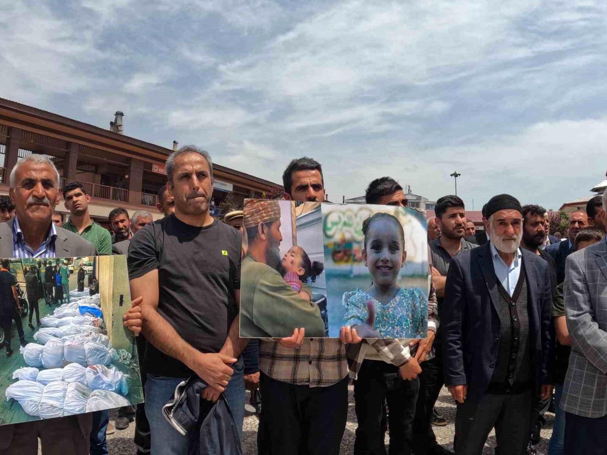 Van\'da İsrail\'in Filistin\'e yönelik katliamı protesto edildi