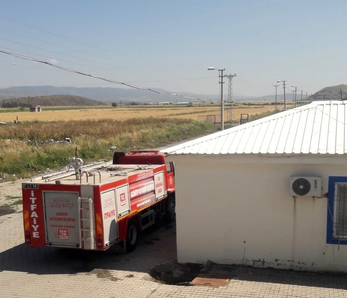 Gaziantep İtfaiye Ekipleri Çiftçilerin Yanında